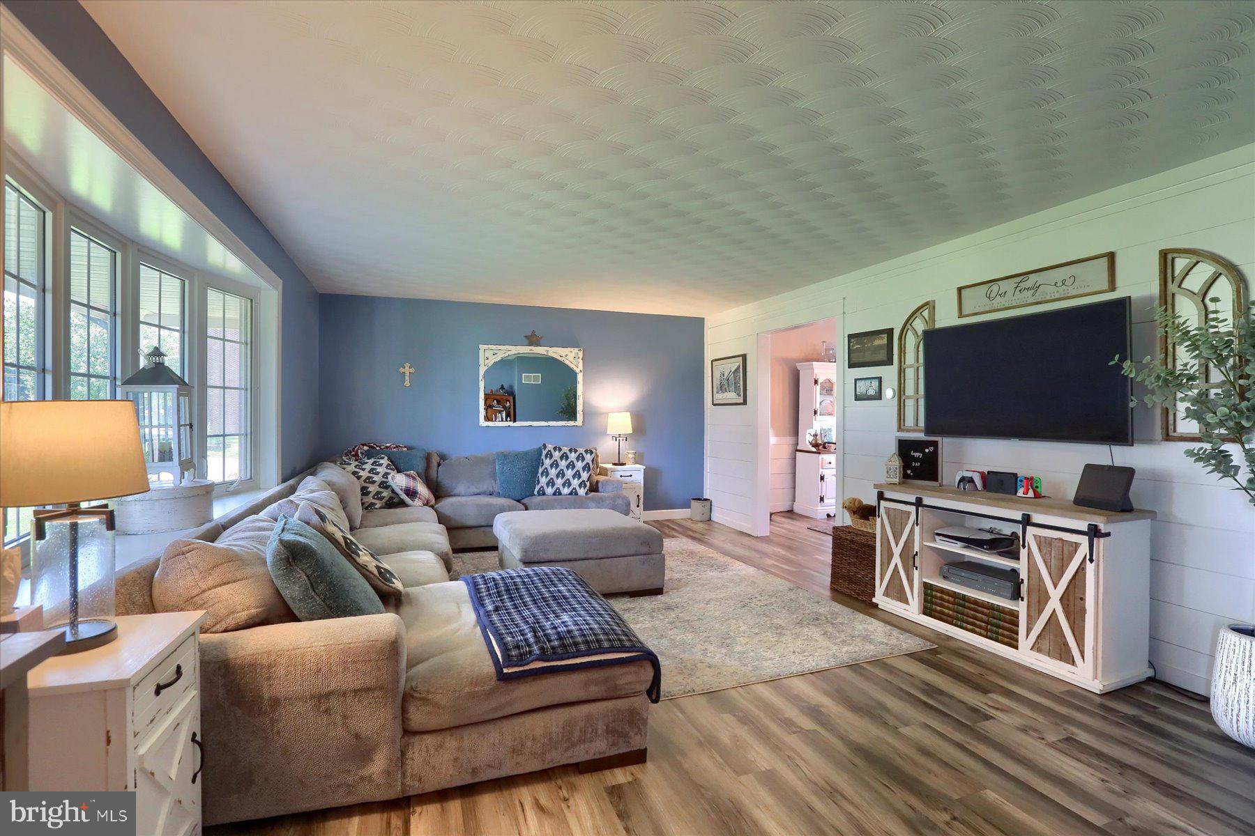 2695 West Canal Road Dover, PA 17315 - Photo 15 of 39 Gallery Image 15