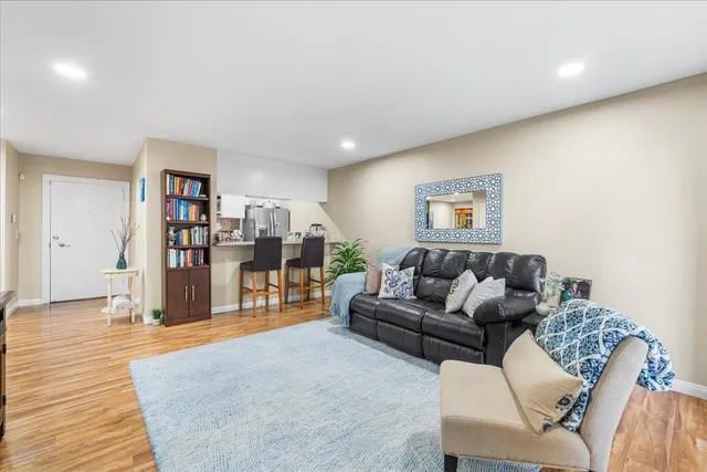 $324,900 | 1085 Murrieta Boulevard, Unit 124, Livermore, CA 94550