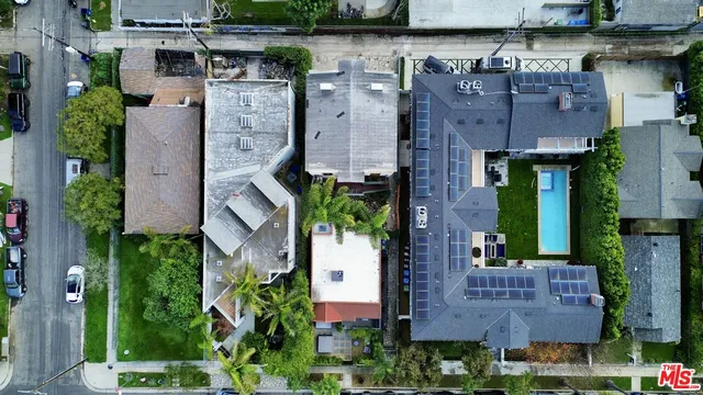 $2,500,000 | 558 San Juan Avenue, Venice, CA 90291