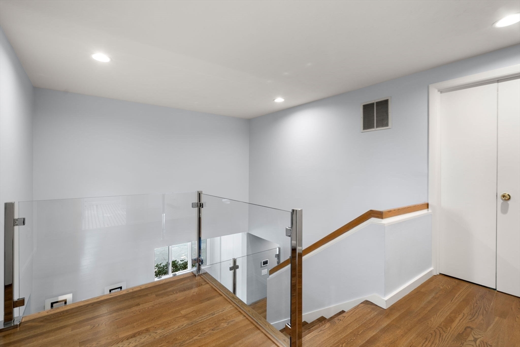 41 Juniper Lane Newton, MA 02459 - Photo 11 of 22