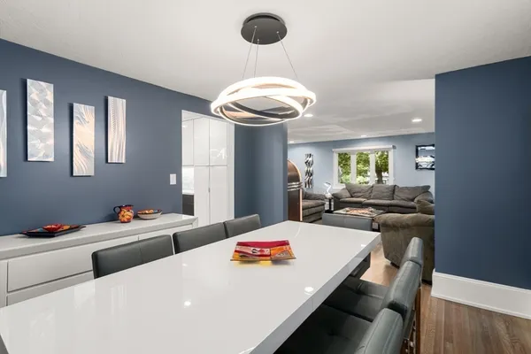 $1,898,000 | 41 Juniper Lane, Newton, MA 02459