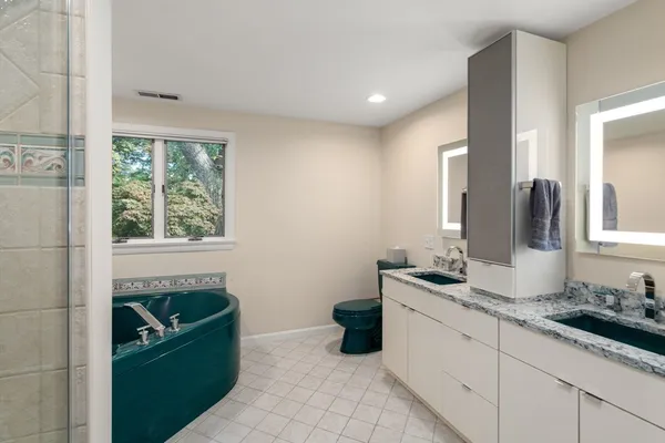$1,898,000 | 41 Juniper Lane, Newton, MA 02459