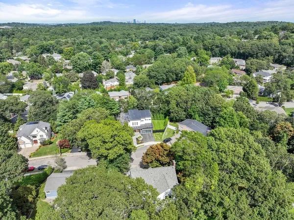 $1,898,000 | 41 Juniper Lane, Newton, MA 02459