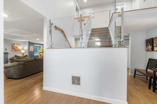 $1,898,000 | 41 Juniper Lane, Newton, MA 02459