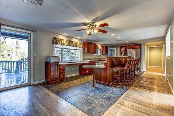 89 Appleton Road Auburn, MA 01501 - Photo 6 of 22 Gallery Image 6