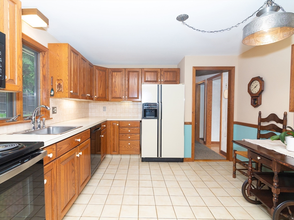 58 Cedar Hill Road Ashland, MA 01721 - Photo 10 of 42