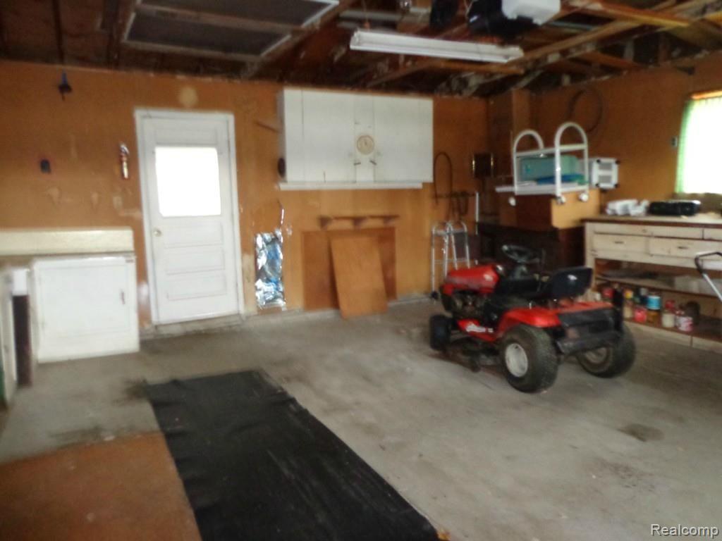 17403 Faulman Road Clinton Township, MI 48035 - Photo 24 of 30 17403 Faulman 031.jpg