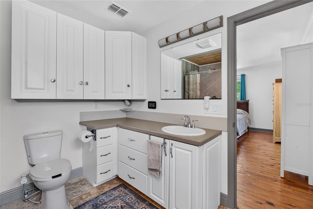 12151 Northeast 52nd Place Road Silver Springs, FL 34488 - Photo 13 of 48 Gallery Image 13