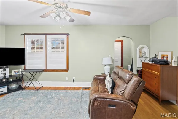 $187,500 | 111 West Barr Place, Jerseyville, IL 62052