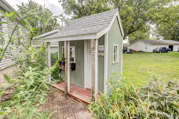 $187,500 | 111 West Barr Place, Jerseyville, IL 62052