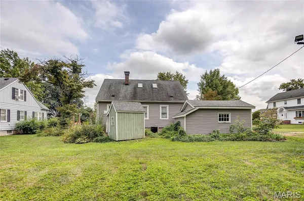 $187,500 | 111 West Barr Place, Jerseyville, IL 62052