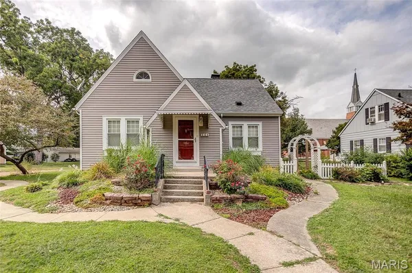 $187,500 | 111 West Barr Place, Jerseyville, IL 62052