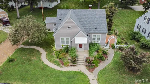 $187,500 | 111 West Barr Place, Jerseyville, IL 62052