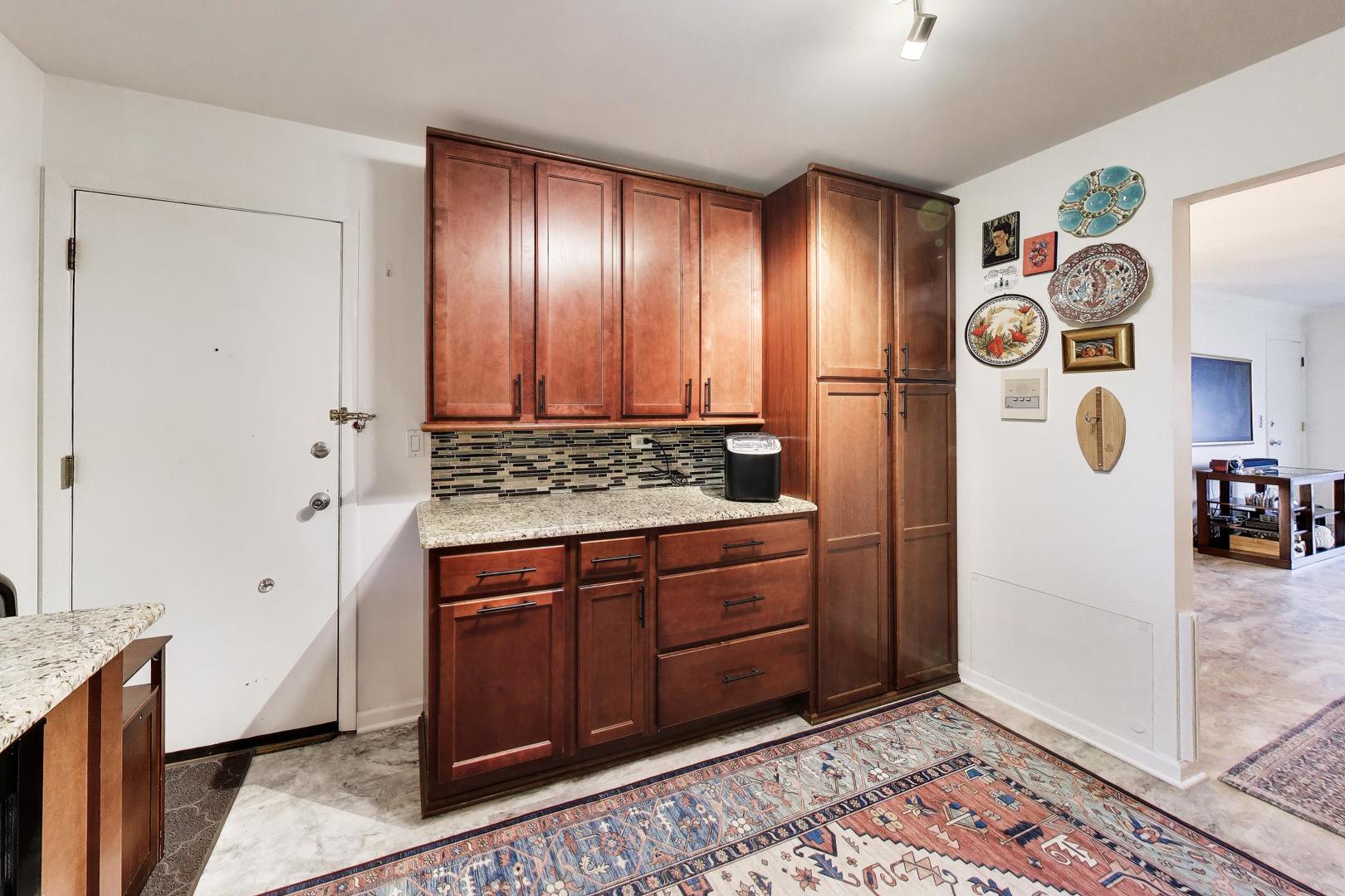 900 South Plum Grove Road, Unit 216 Palatine, IL 60067 - Photo 11 of 26