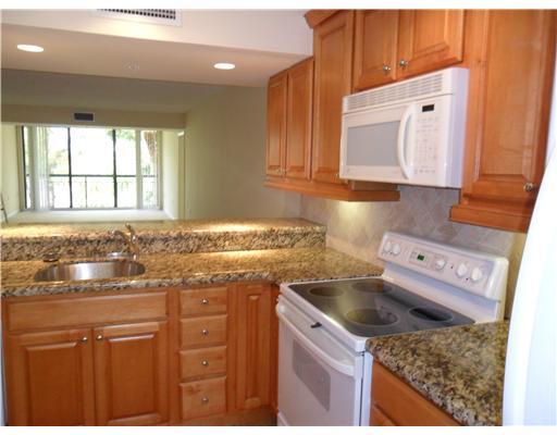 2001 Marina Isle Way, Unit 305 Jupiter, FL 33477 - Photo 4 of 8 Additional Photo
