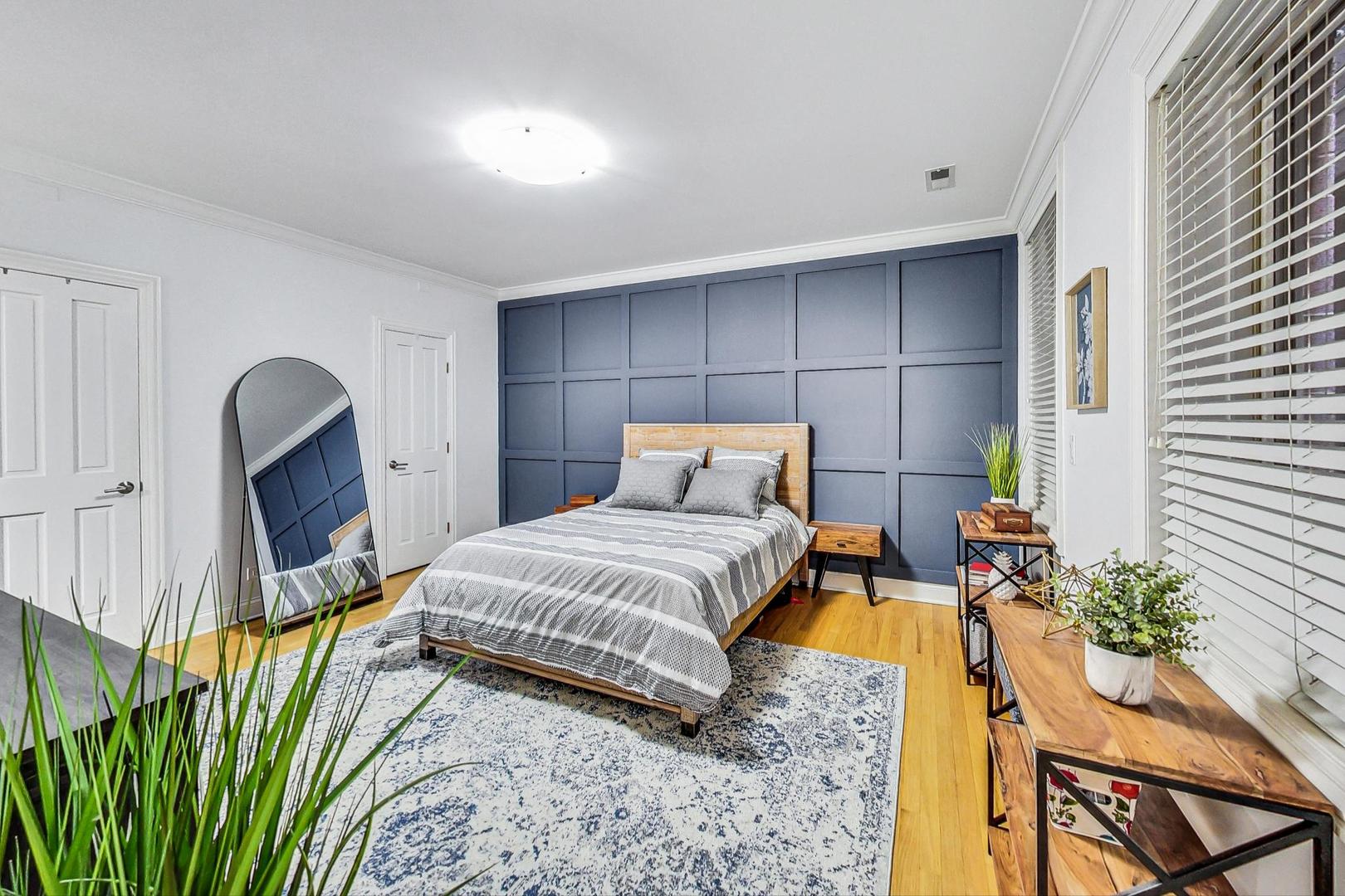 1352 West George Street, Unit T Chicago, IL 60657 - Photo 11 of 23 Gallery Image 11