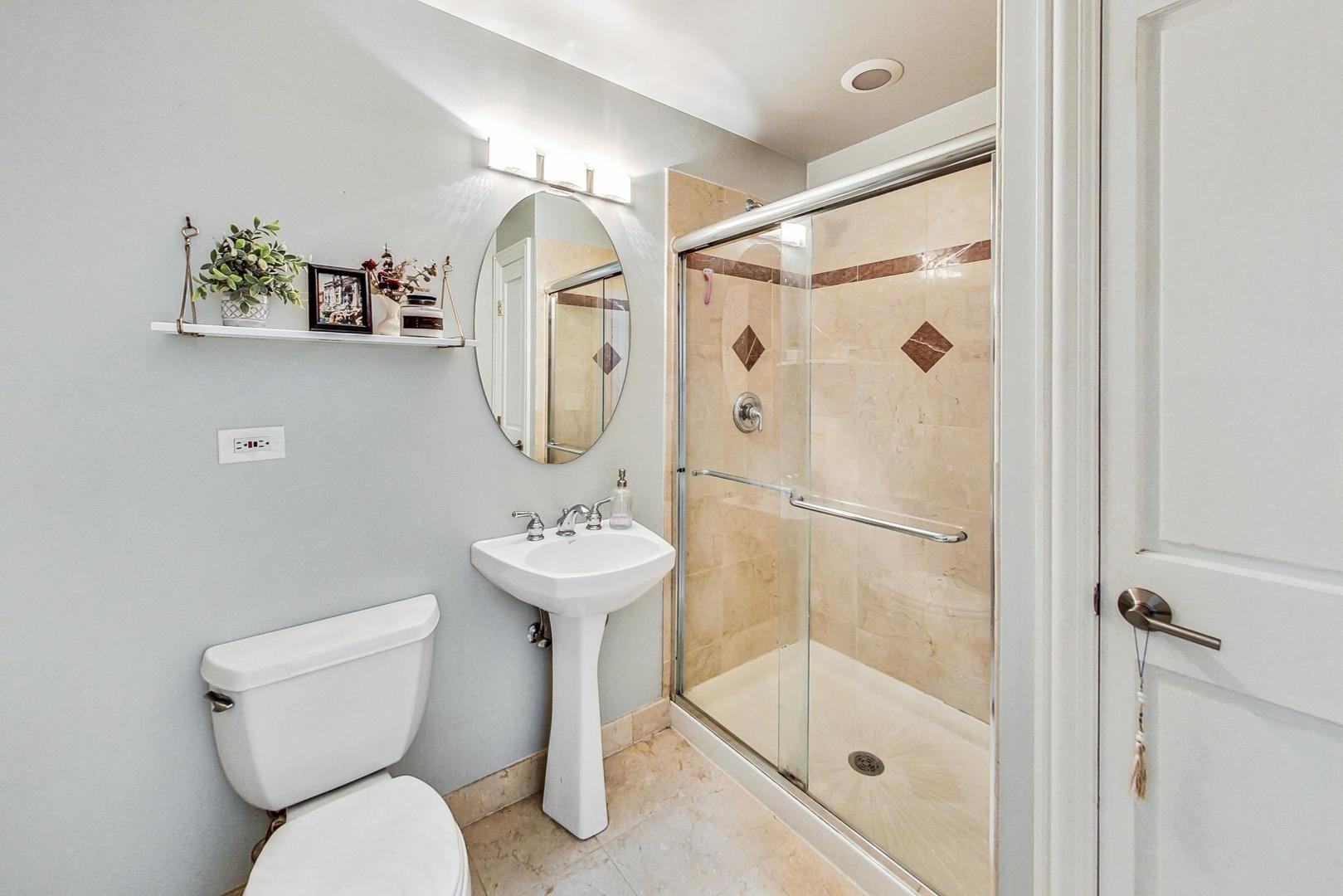 1352 West George Street, Unit T Chicago, IL 60657 - Photo 18 of 23 Gallery Image 18
