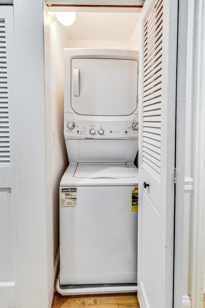 1352 West George Street, Unit T Chicago, IL 60657 - Photo 19 of 23 Gallery Image 19