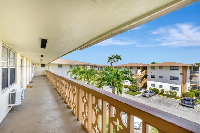 $89,900 | 16900 Northeast 14th Avenue, Unit 314, Miami, FL 33162