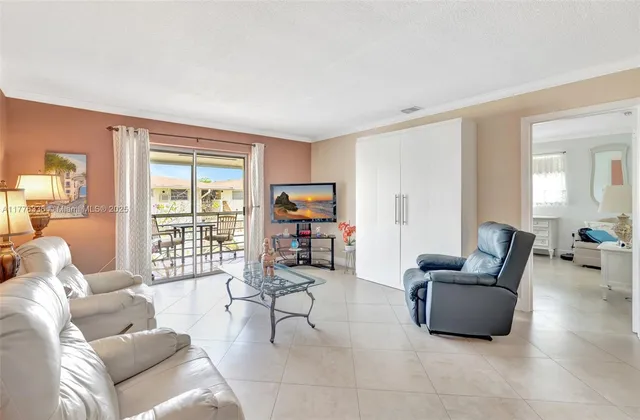 $89,900 | 16900 Northeast 14th Avenue, Unit 314, Miami, FL 33162