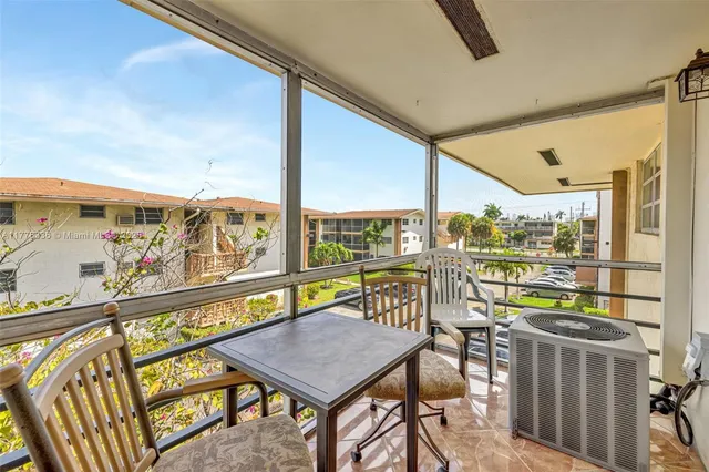 $89,900 | 16900 Northeast 14th Avenue, Unit 314, Miami, FL 33162