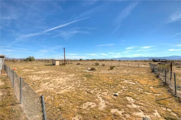 $225,000 | 47631 Valley Center Road, Newberry Springs, CA 92365
