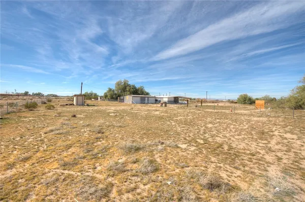 $225,000 | 47631 Valley Center Road, Newberry Springs, CA 92365