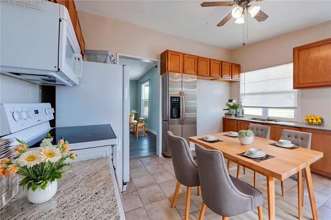 47631 Valley Center Road Newberry Springs, CA 92365 - Photo 7 of 40