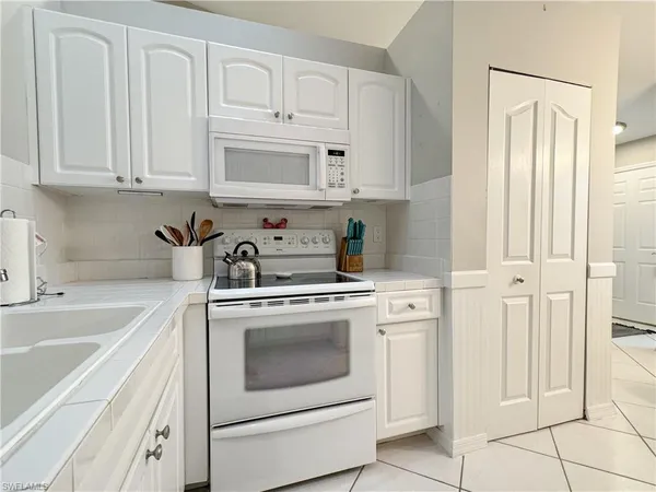 $3,830 | 470 St Andrews Boulevard, Naples, FL 34113