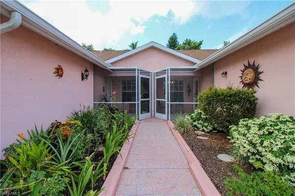 $3,830 | 470 St Andrews Boulevard, Naples, FL 34113