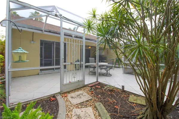 $3,830 | 470 St Andrews Boulevard, Naples, FL 34113