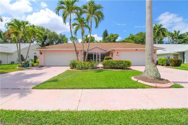 $3,830 | 470 St Andrews Boulevard, Naples, FL 34113
