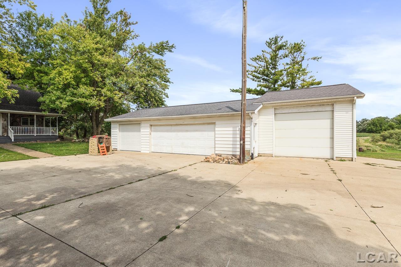 13986 Beecher Road Hudson, MI 49247 - Photo 42 of 66 50120133-41.JPG