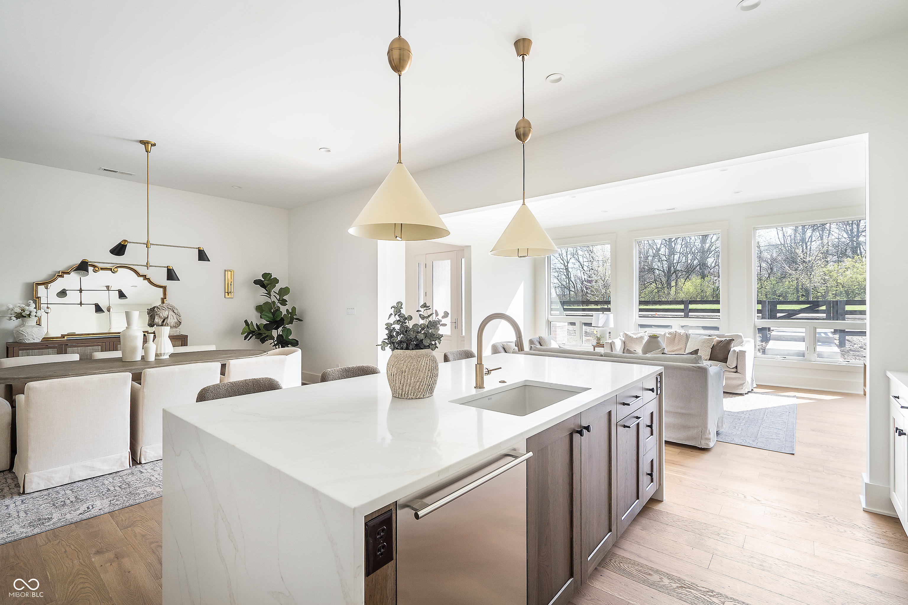 11896 Spring Mill Road Carmel, IN 46032 - Photo 8 of 52