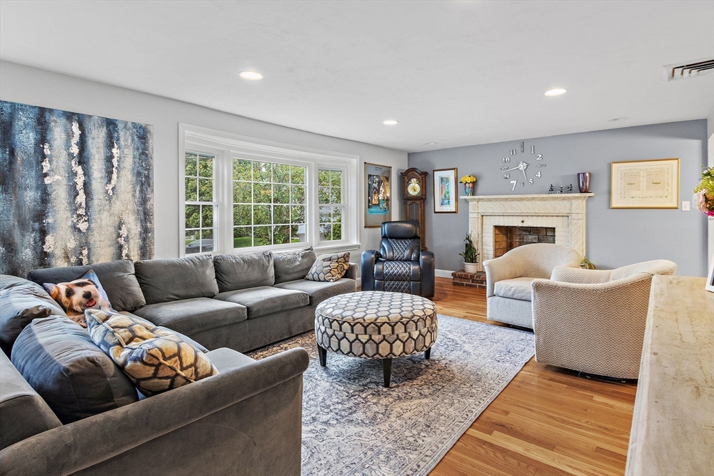 145 Meadowbrook Road Needham, MA 02492 - Photo 5 of 42