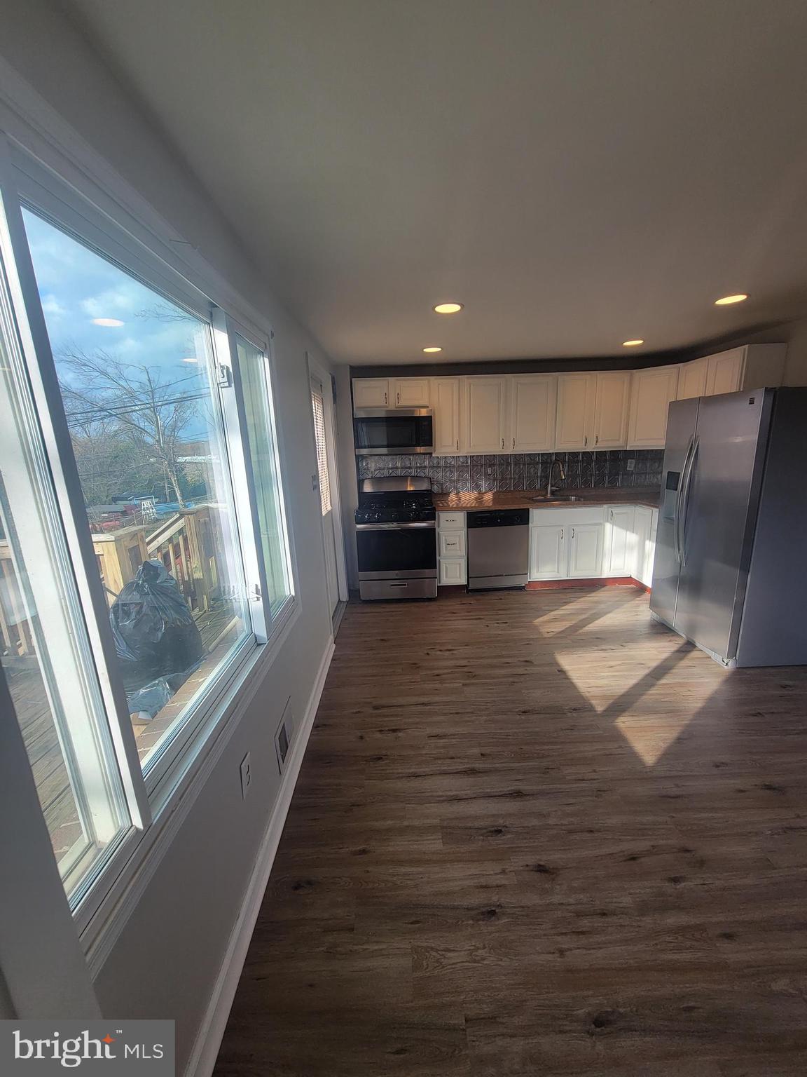 3225 Ryerson Circle Halethorpe, MD 21227 - Photo 12 of 43