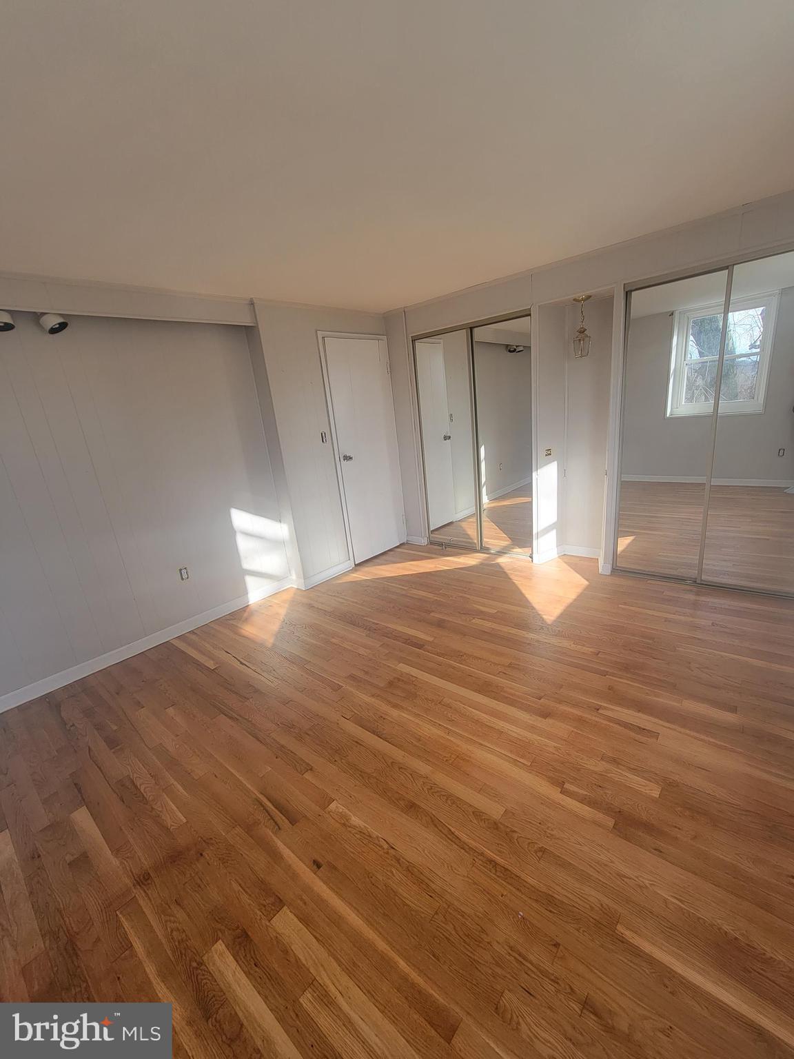 3225 Ryerson Circle Halethorpe, MD 21227 - Photo 18 of 43