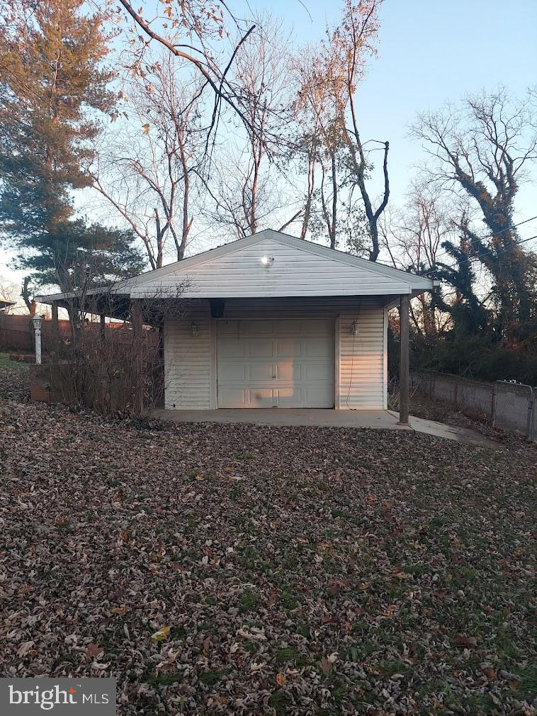 3225 Ryerson Circle Halethorpe, MD 21227 - Photo 30 of 43