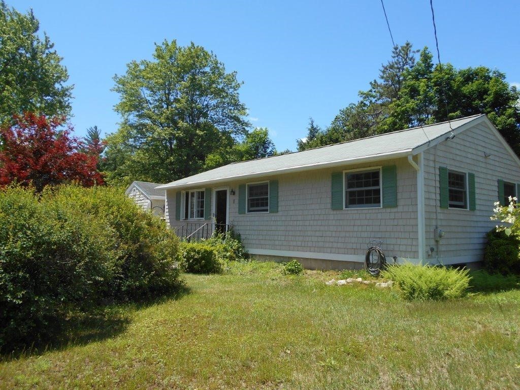 8 Joppa Road Merrimack, NH 03054 - Photo 2 of 12