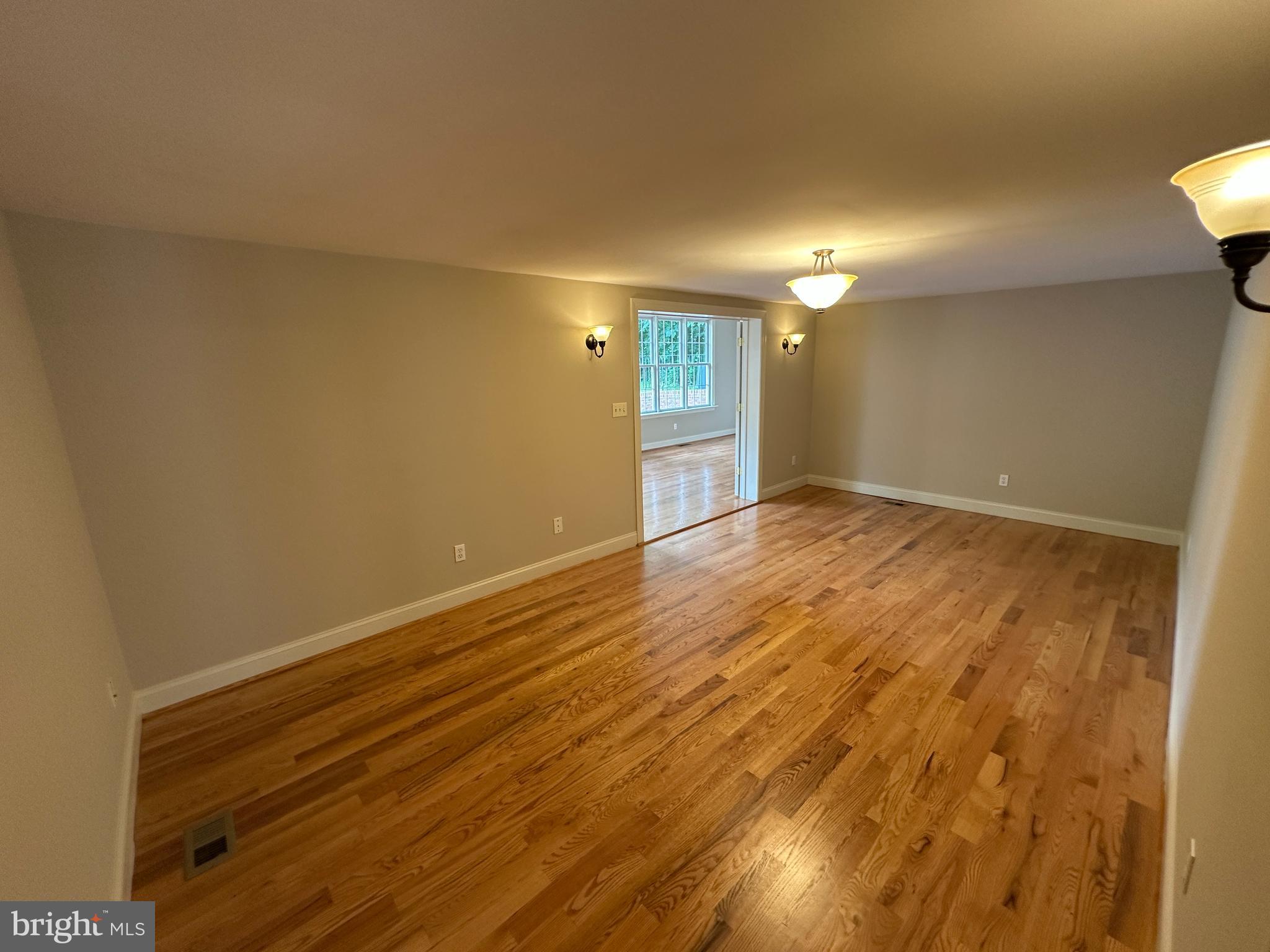 2 Whiting Avenue Boyce, VA 22620 - Photo 17 of 29 a view of an empty room and window