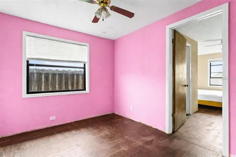 a view of livingroom with hardwood