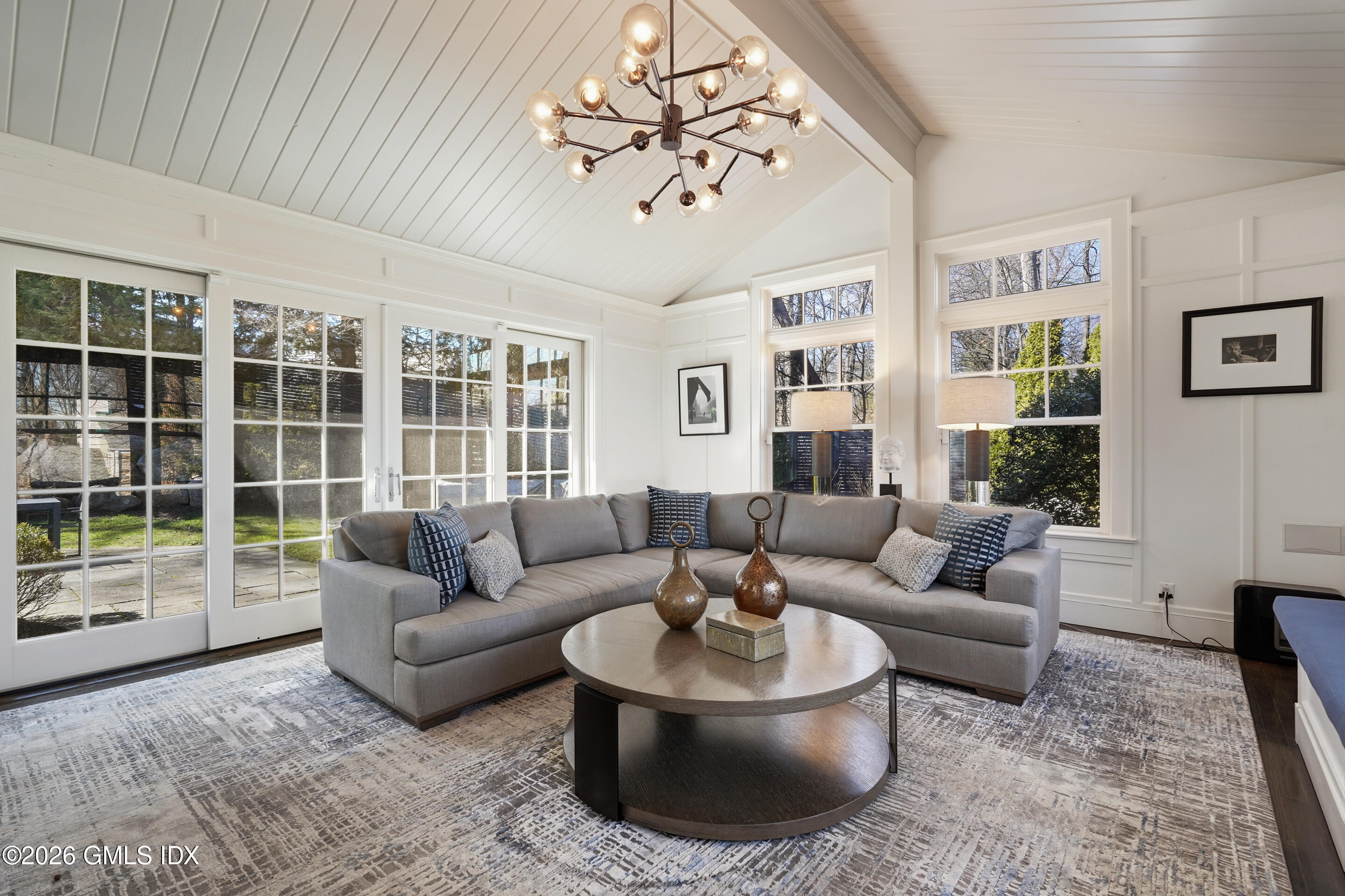 8 Willowmere Avenue Riverside, CT 06878 - Photo 14 of 50 Family Room