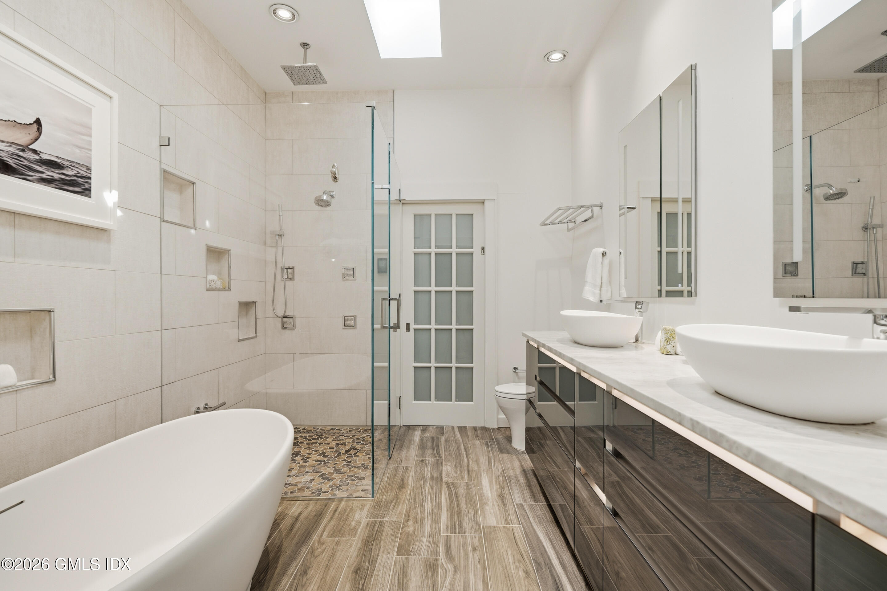 8 Willowmere Avenue Riverside, CT 06878 - Photo 32 of 50 Primary Bth