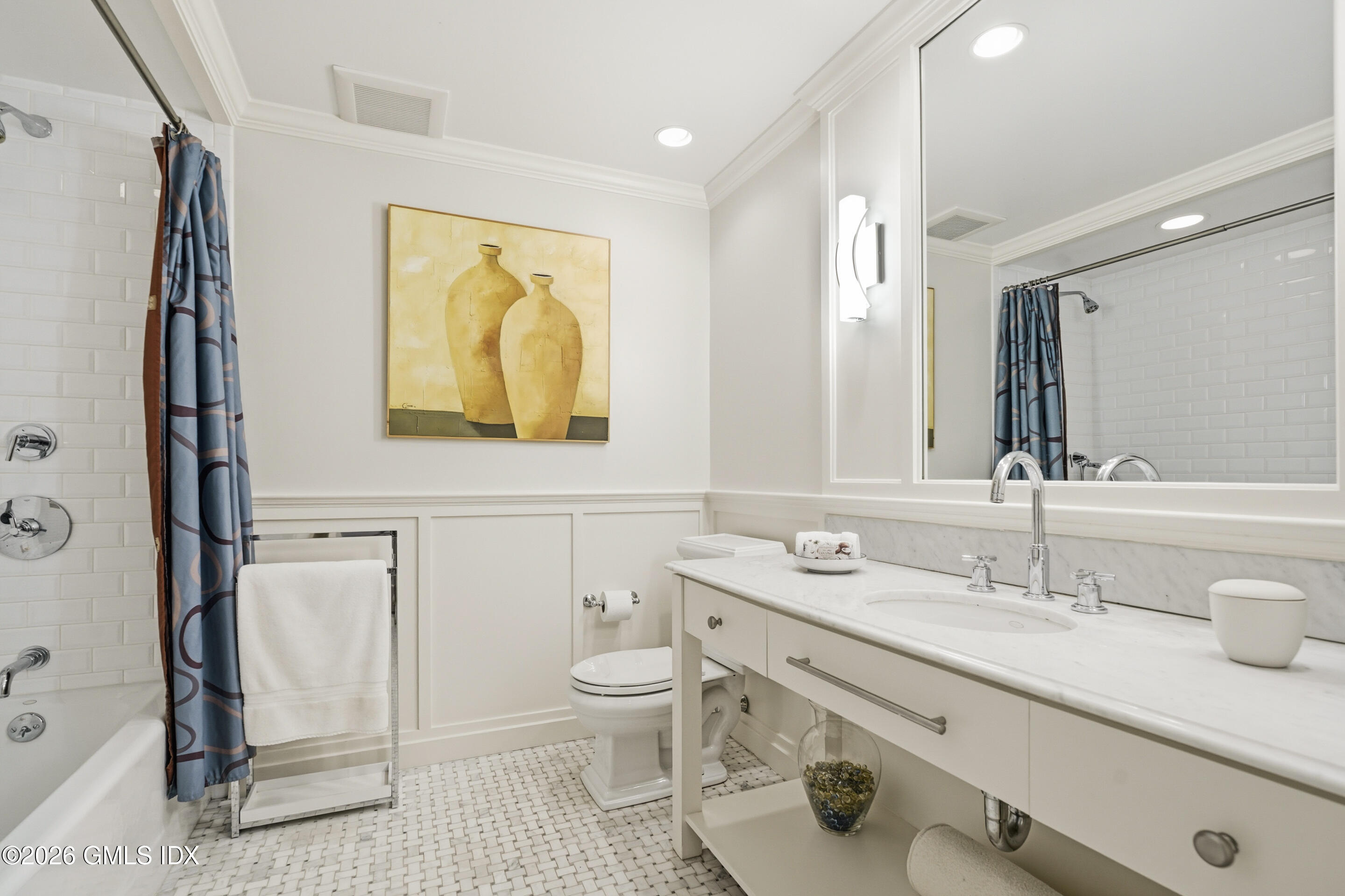 8 Willowmere Avenue Riverside, CT 06878 - Photo 36 of 50 Hall Bathrm15_1