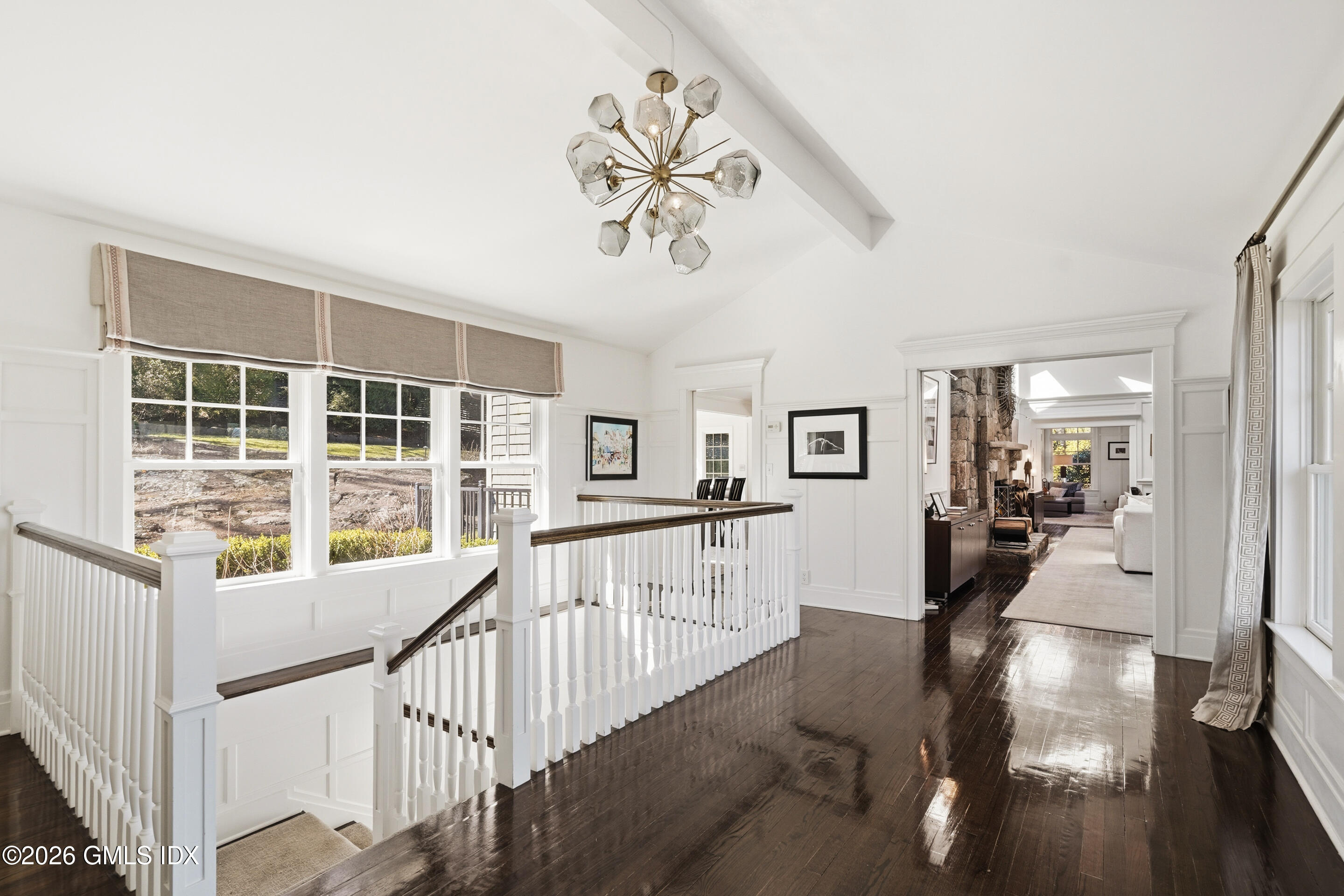 8 Willowmere Avenue Riverside, CT 06878 - Photo 5 of 50 foyer