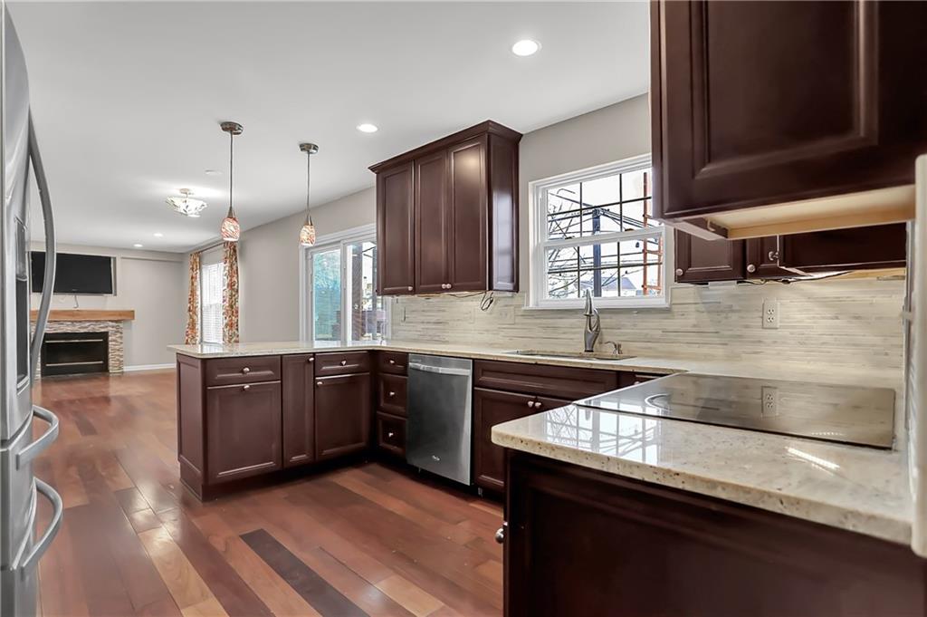 7668 Willow Ridge Fishers, IN 46038 - Photo 13 of 59 Gallery Image 13