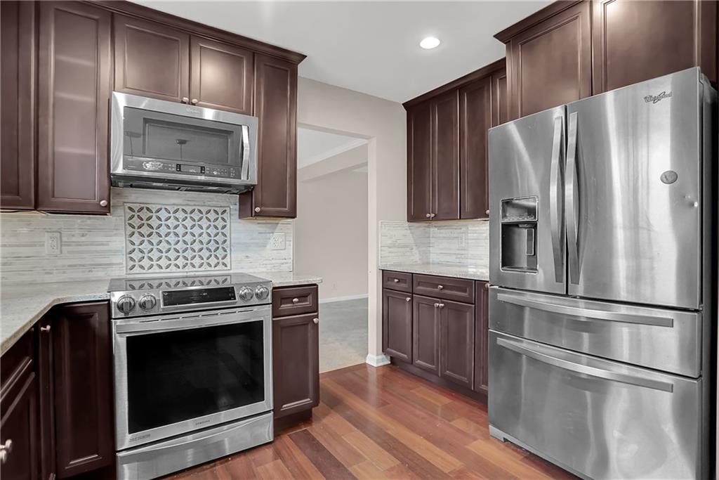 7668 Willow Ridge Fishers, IN 46038 - Photo 18 of 59 Gallery Image 18