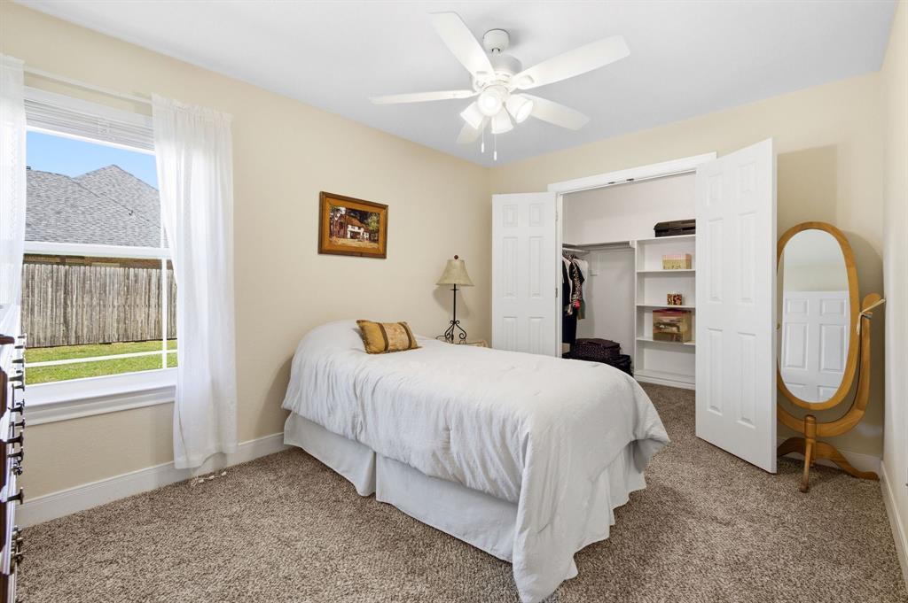 8718 Ranch Road Abilene, TX 79602 - Photo 31 of 40 Walk-in closet in guest bedroom.