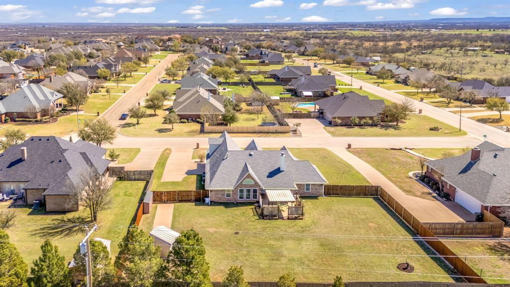 8718 Ranch Road Abilene, TX 79602 - Photo 5 of 40 Great neighborhood with wide streets.