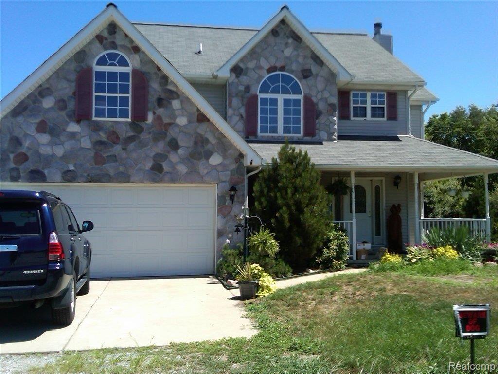 20345 Vining Road New Boston, MI 48164 - Photo 1 of 1 IMG-20120806-00498.jpg